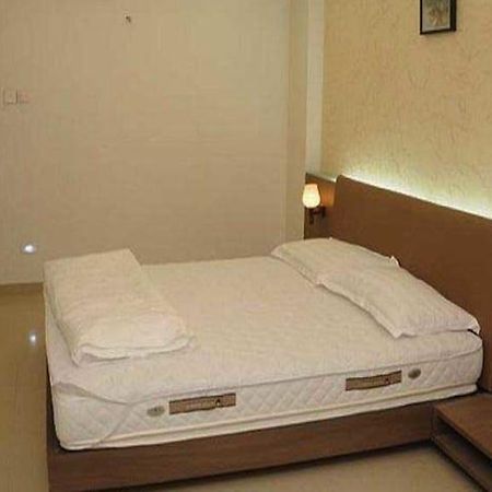 Royal Inn Ankleshwar Eksteriør bilde