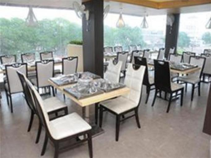 Royal Inn Ankleshwar Eksteriør bilde